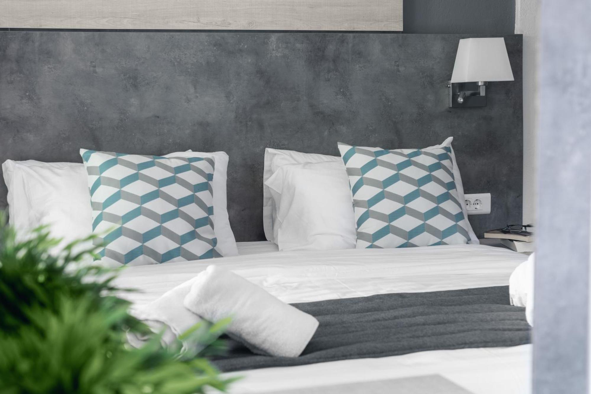 Meliton Inn Hotel & Suites By The Beach Neos Marmaras Ngoại thất bức ảnh