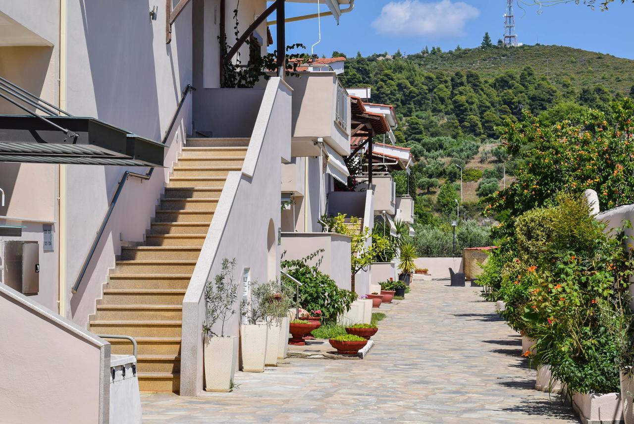 Meliton Inn Hotel & Suites By The Beach Neos Marmaras Ngoại thất bức ảnh
