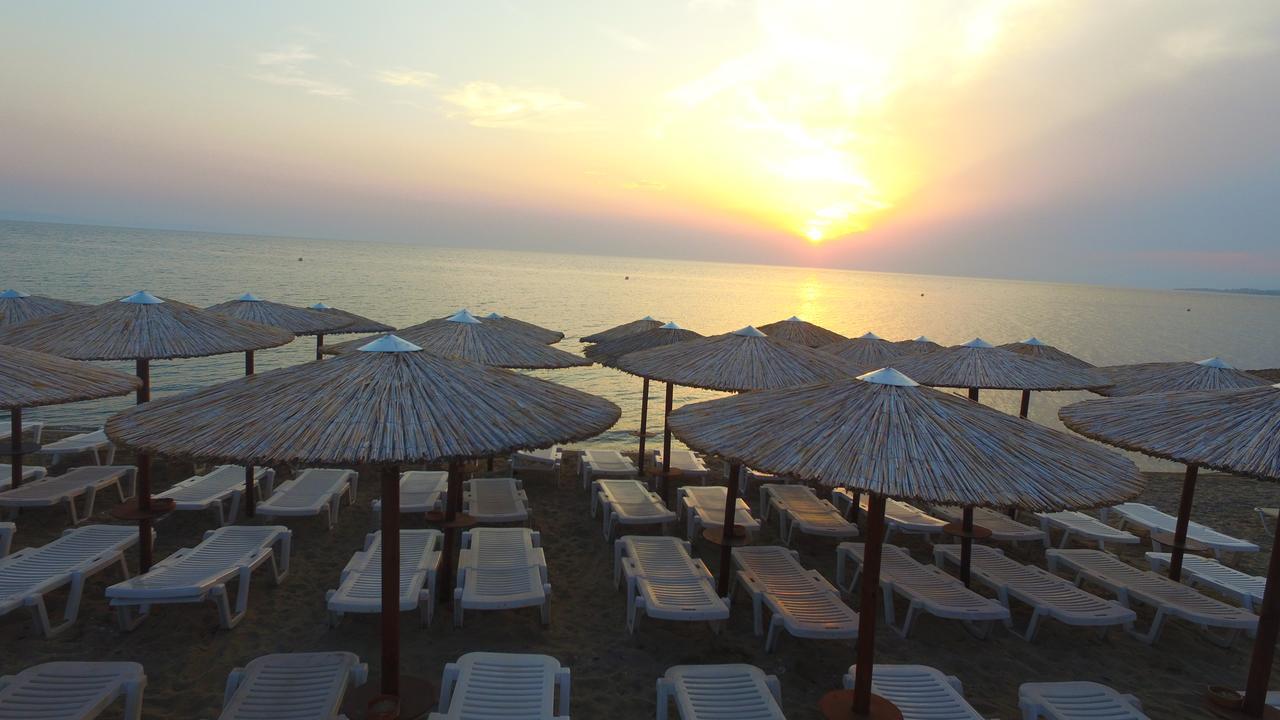 Meliton Inn Hotel & Suites By The Beach Neos Marmaras Ngoại thất bức ảnh